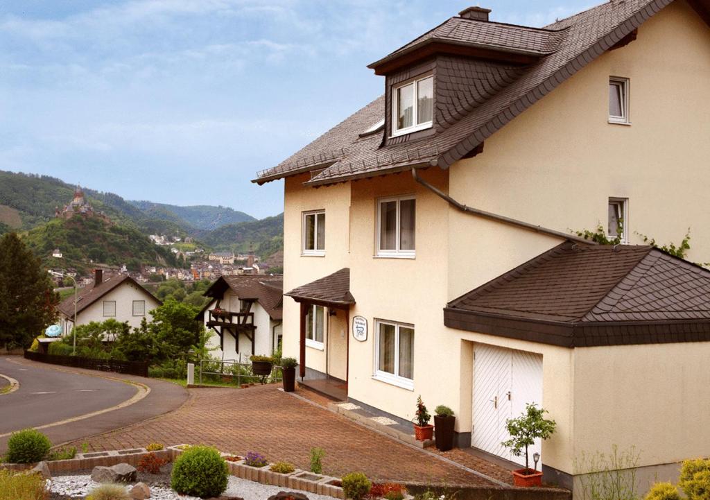 Ferienhaus Am Reilsbach - Cochem - prenotazione on-line - ViaMichelin