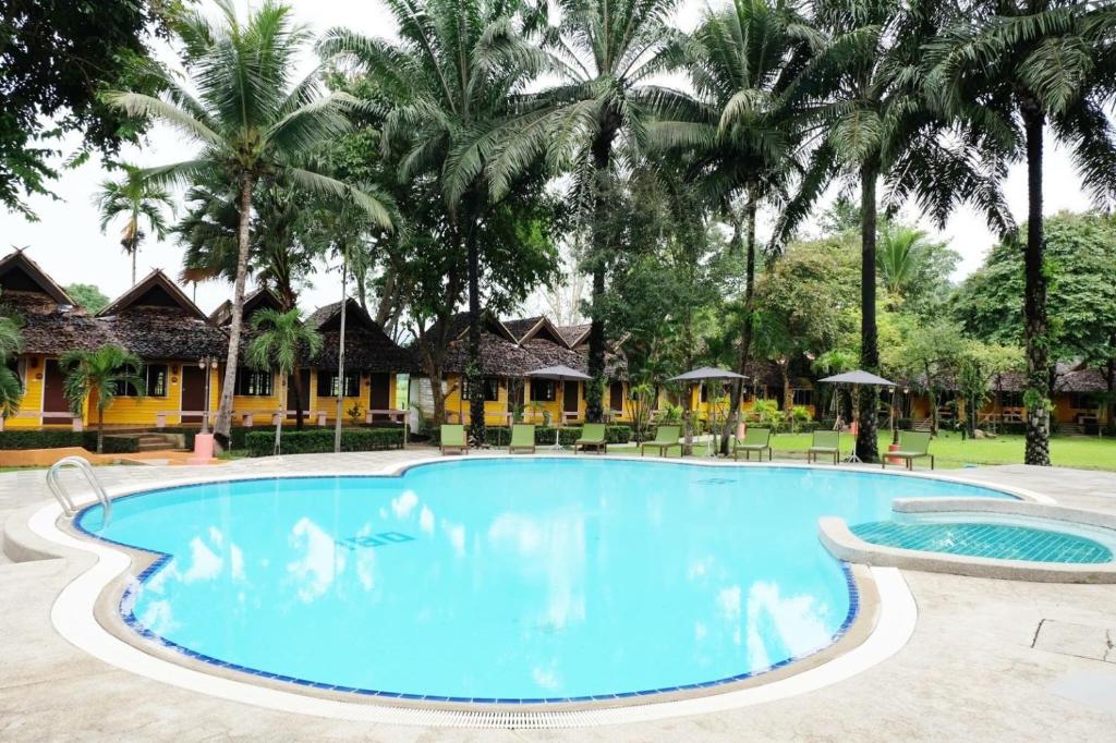 Sib-Lan Buri Resort Maehongson photo