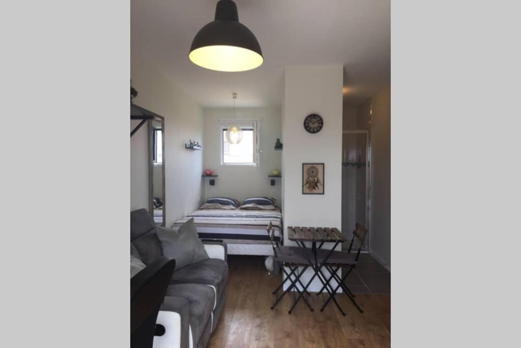 Studio Avec Cuisine Tout Neuf Appartement Villenave D Ornon