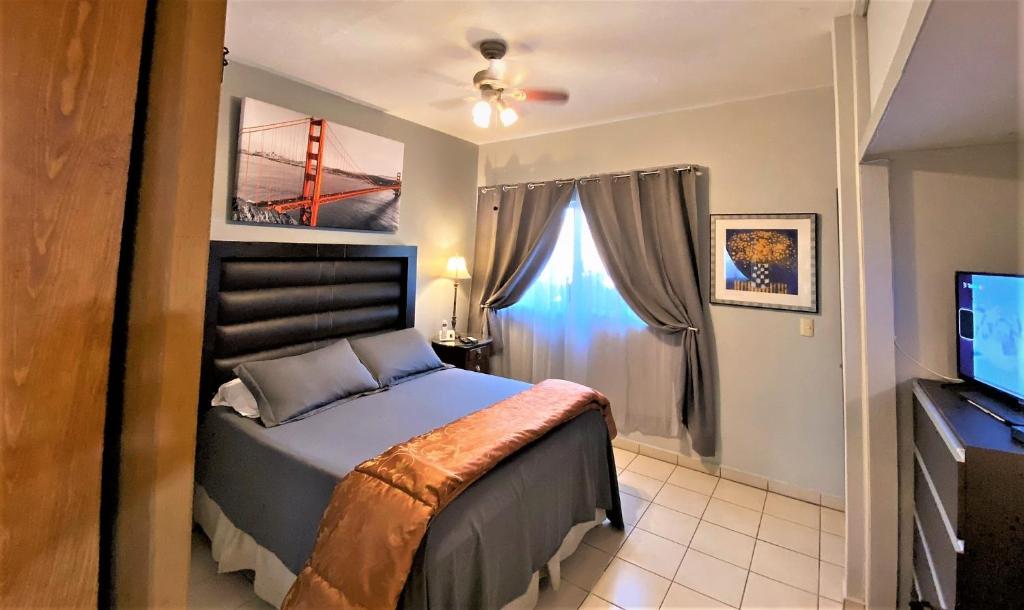 Dickinson Guest House, Guadalajara Expo - 4