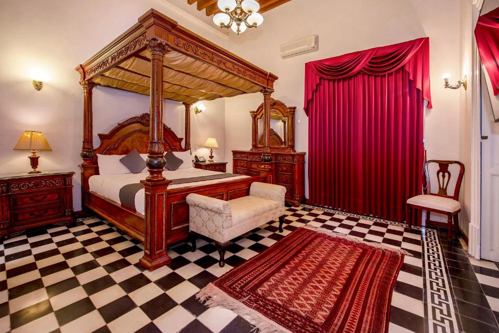 Hotel Senorial - 1