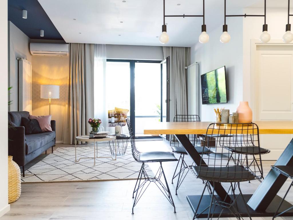 Union Pearl - City Center-Sky Bar at 12th floor, Bukurešť