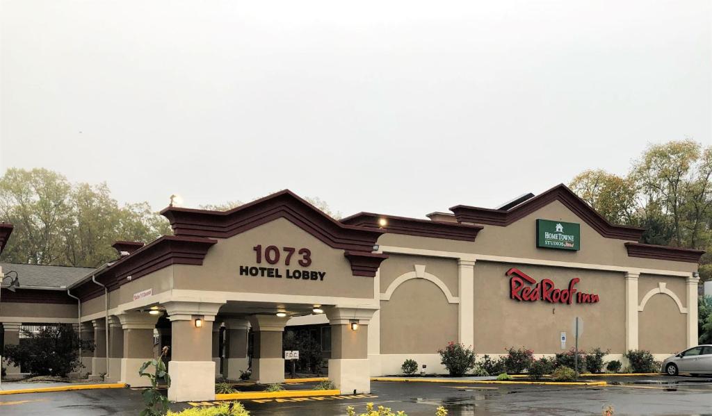 HomeTowne Studios by Red Roof Bordentown - McGuire AFB, Bordentown