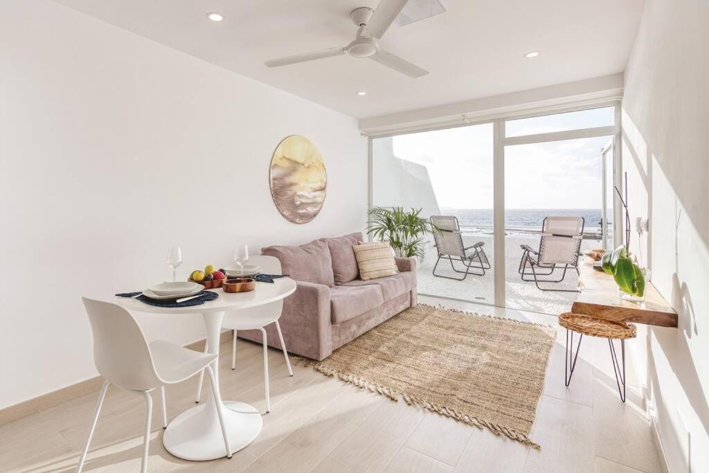 Beachfront Apt with Open Terrace in Las Canteras - 2