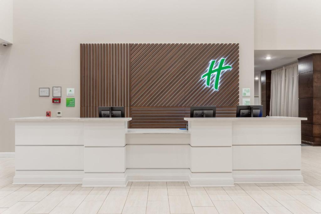 Holiday Inn Hotel and Suites Jefferson City photo