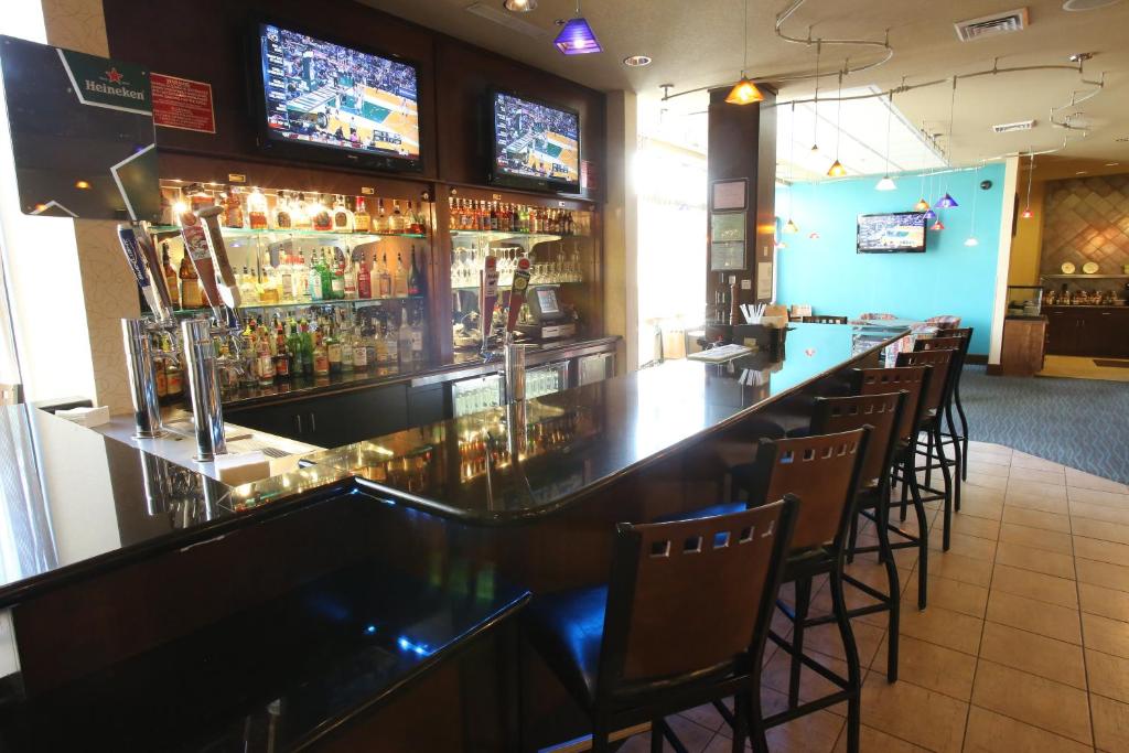 Holiday Inn Hotel & Suites Salt Lake City-Airport West Photo 44