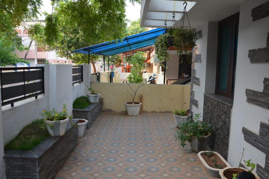 Service Apartment photo