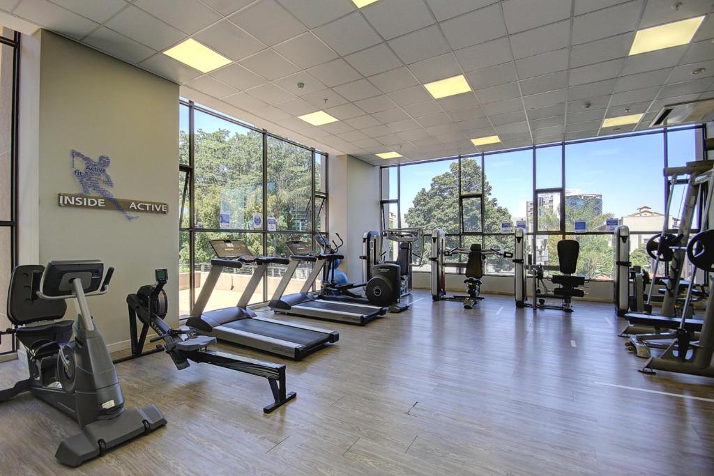 Sandton Skye suite 910 photo