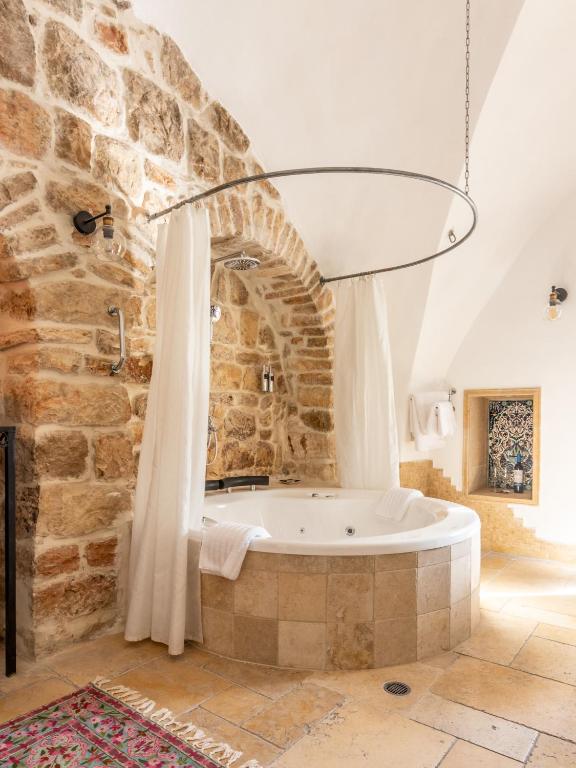 Flora Valley Boutique Hotel photo