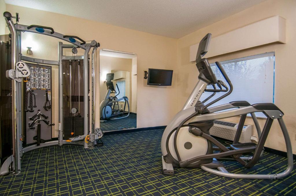 Quality Inn & Suites photo