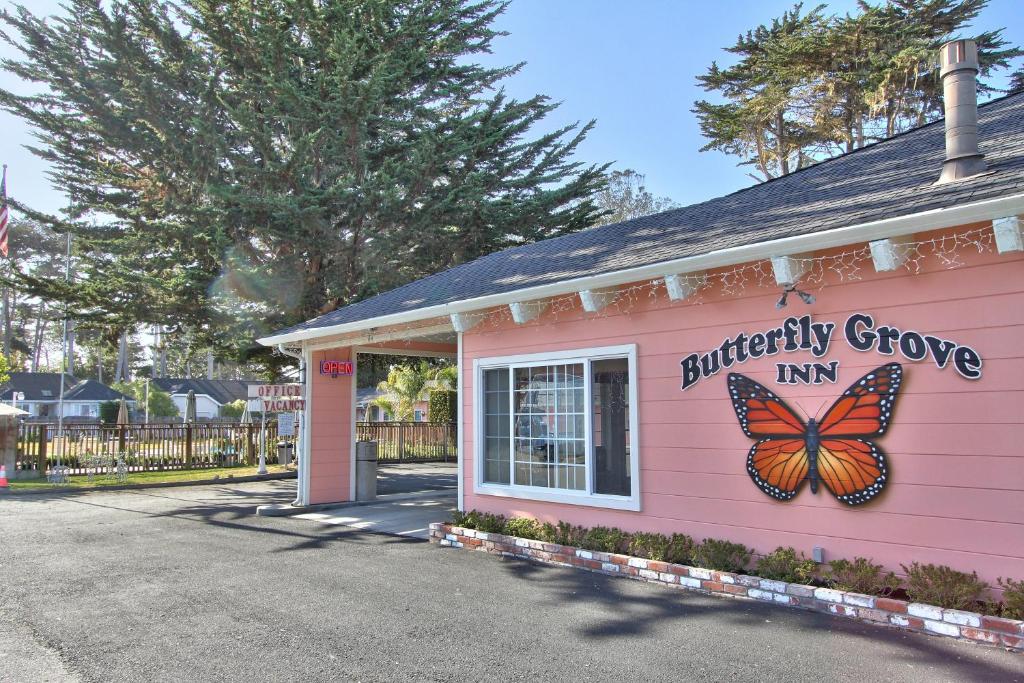 Butterfly Grove Inn Photo 16