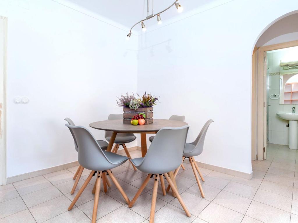 Apartment Ronda by Interhome - 2
