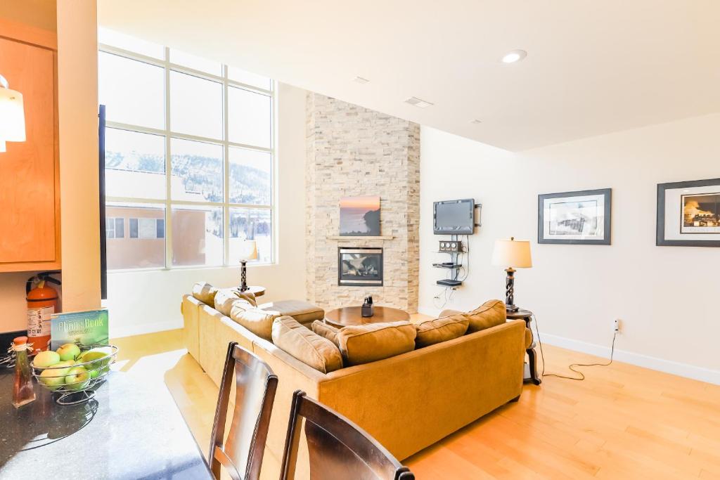 The Lofts #6A - Base Camp Loft, Brian Head