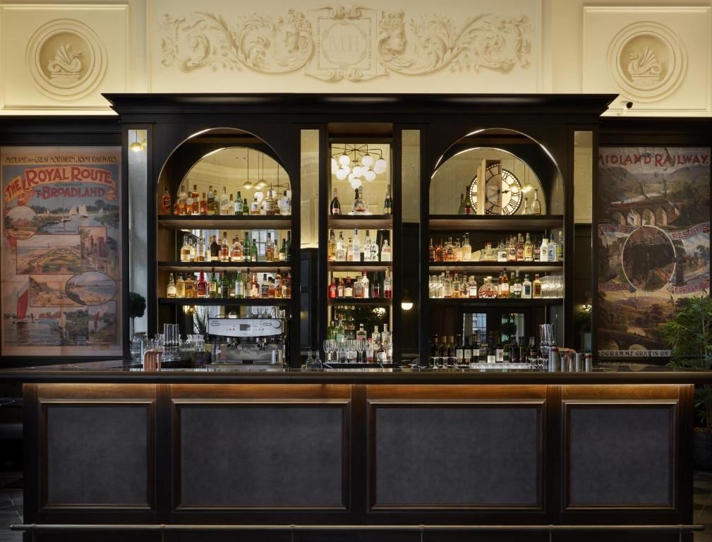 Pub/Lounge