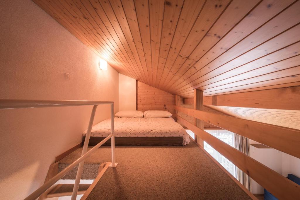 Central Wengen Wonderland: Mezzanine Studio for 4 photo