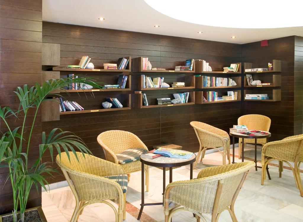 Sunset Beach Club Hotel Apartments — Restaurant & bars in Benalmadena, Andalusia