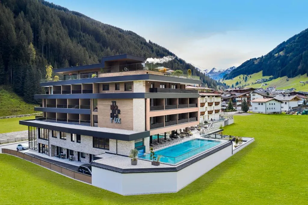 Hotel Tirolerhof 4 Sterne Superior, hotel na Tuxu