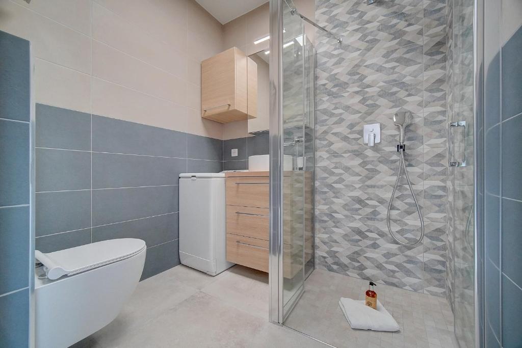 UPSTAYS Sea View Terrace 20m2 Studio - 5