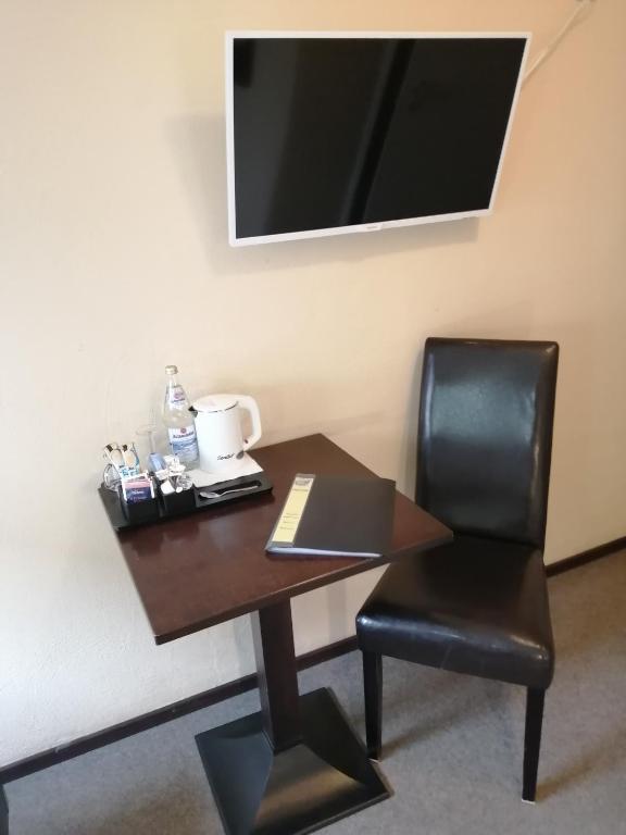 Hotel Augsburg Goldener Falke photo