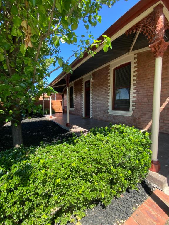 Somerby! CBD &amp; Pet friendly! — Hotel in Albury