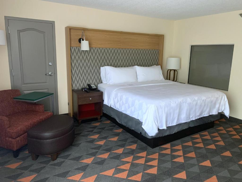 Holiday Inn Asheville - Biltmore West photo