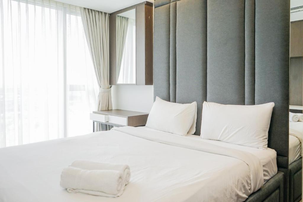 Exclusive with Comfortable 2BR Apartment at Branz BSD By Travelio, Tangerang