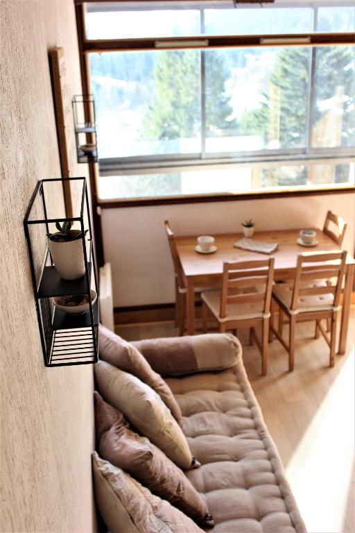 Studio sous les pistes avec vue sur la vallée - 2