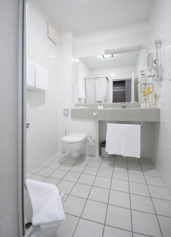 Best Western Hotel Frankfurt Airport photo