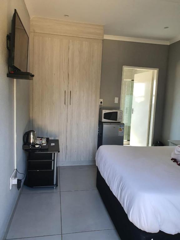 Zea 85 BnB, Vereeniging