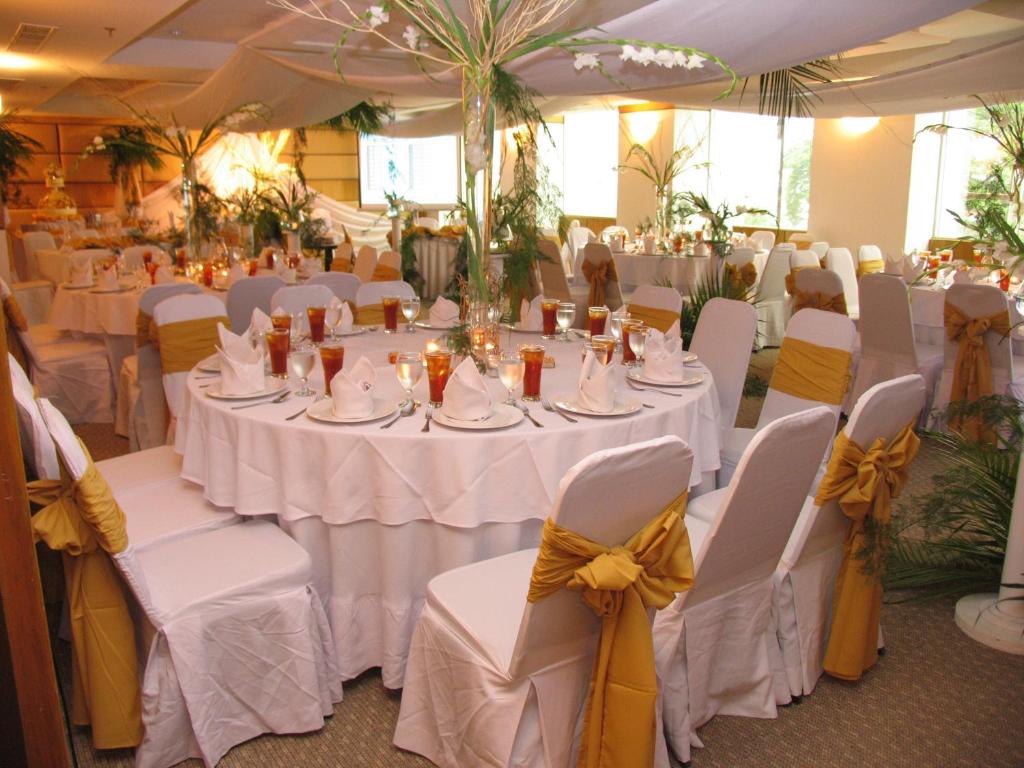 Banquet hall