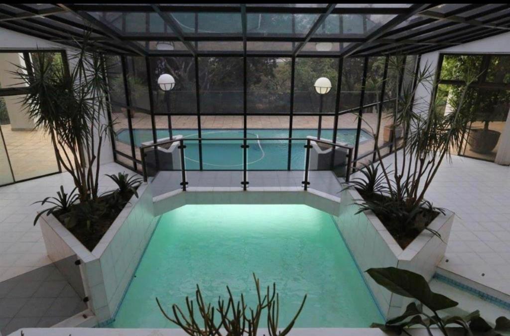 The Palace Guesthouse & Garden Restaurant photo