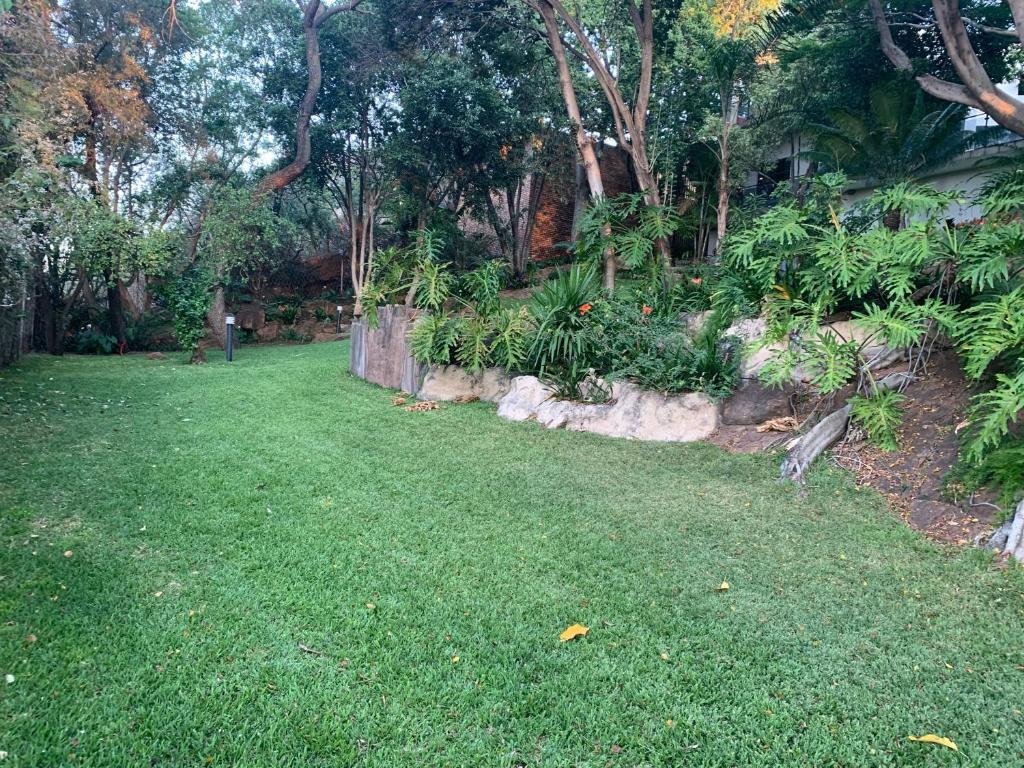 The Palace Guesthouse & Garden Restaurant photo