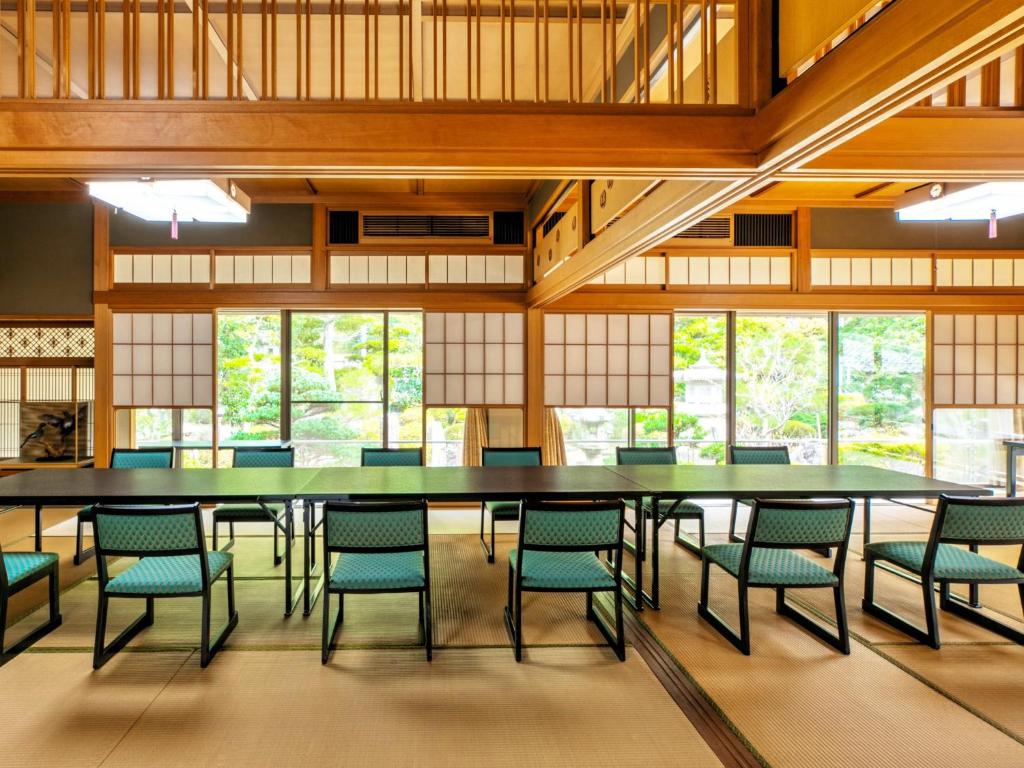 Maizuru Grand Hotel photo