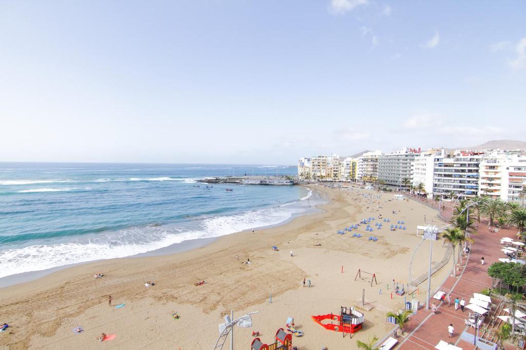 Estudio frente a la playa de Las Canteras S64 - 2