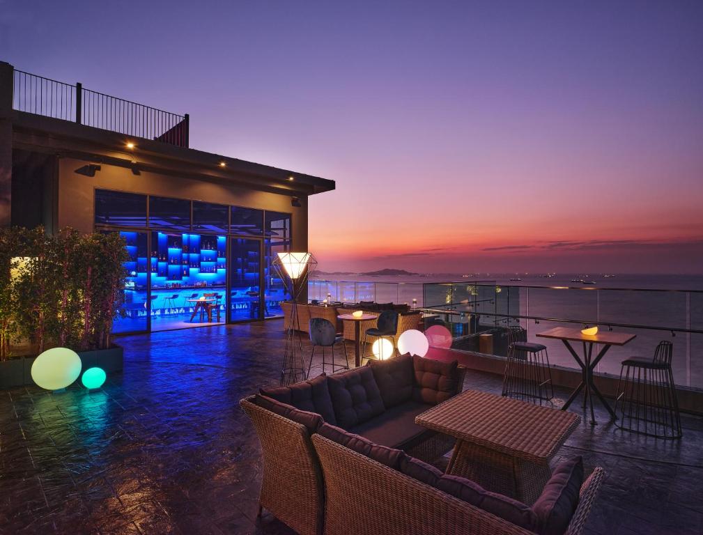 Bar/lounge