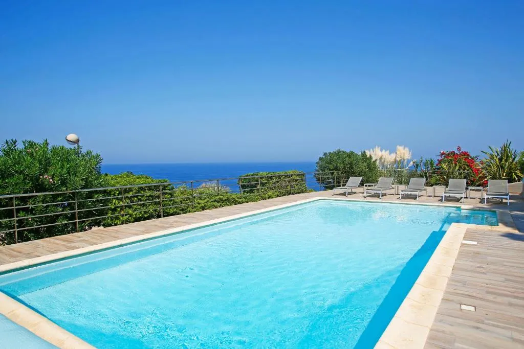 Le Saint Erasme, Hotel Eco Friendly, Hotel in Calvi