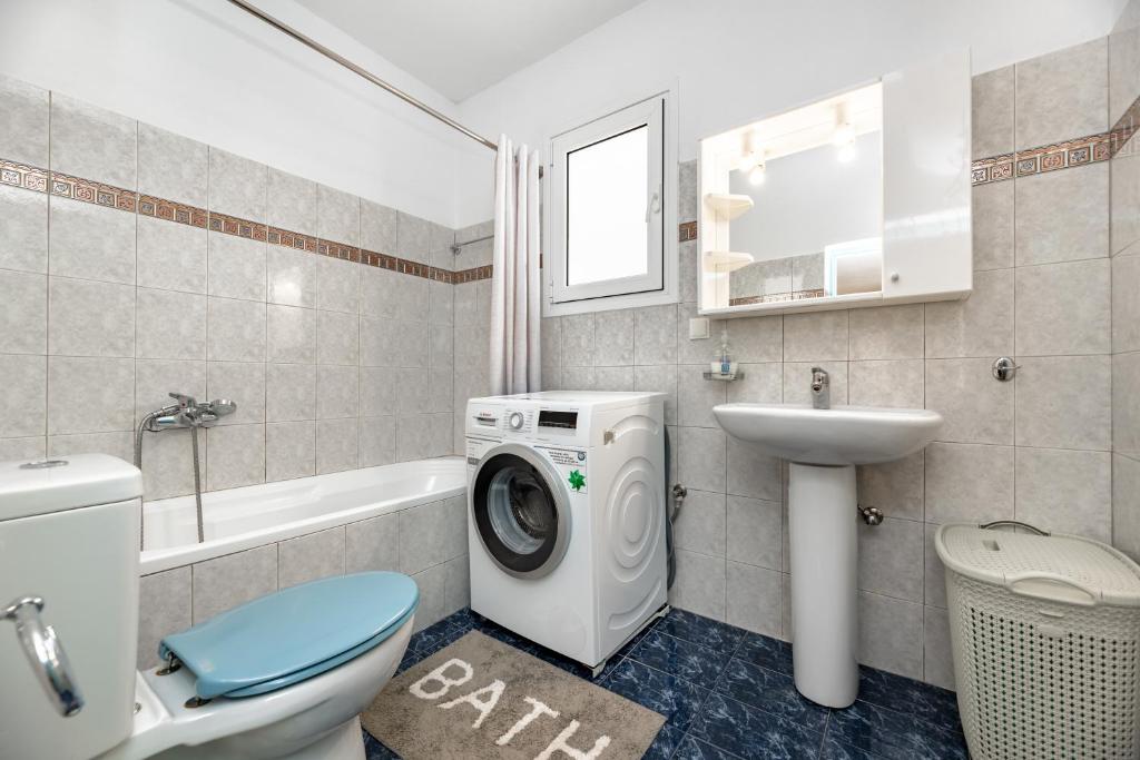 Authentic Santorinian Home Experience photo