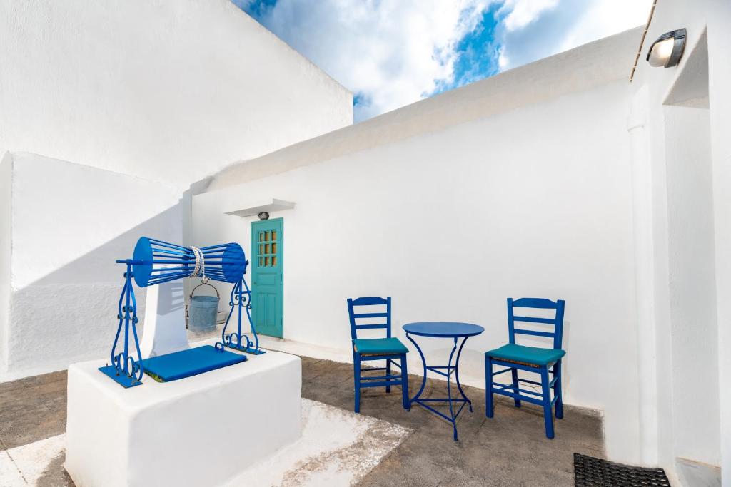 Authentic Santorinian Home Experience photo