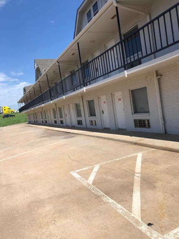 BestWay Inn Oklahoma City Airport photo