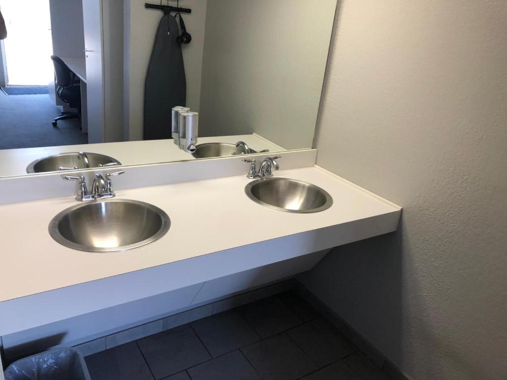 BestWay Inn Oklahoma City Airport photo