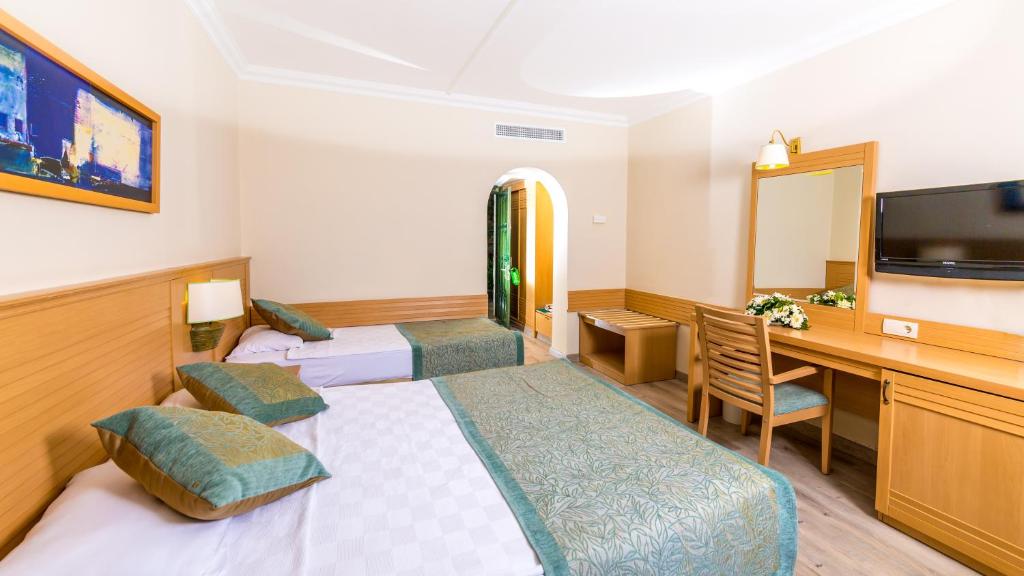Grand Yazıcı Club Marmaris Palace — Marmaris, Mugla