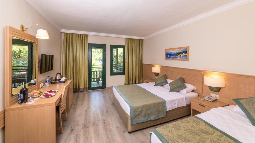 Grand Yazıcı Club Marmaris Palace — Marmaris, Mugla