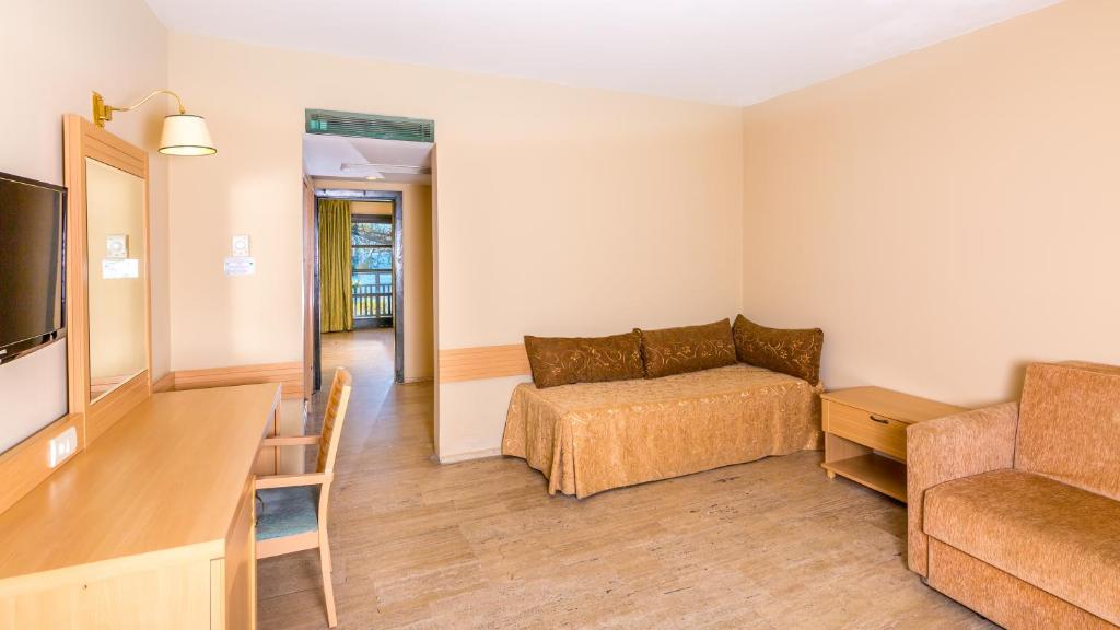 Grand Yazıcı Club Marmaris Palace — Marmaris, Mugla