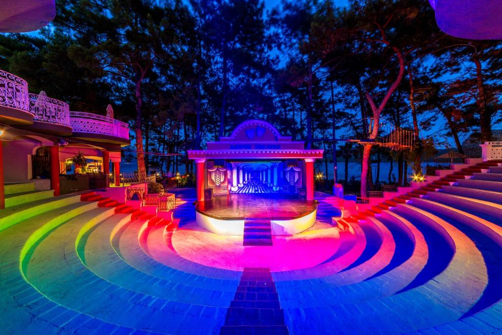 Grand Yazıcı Club Marmaris Palace — Marmaris, Mugla
