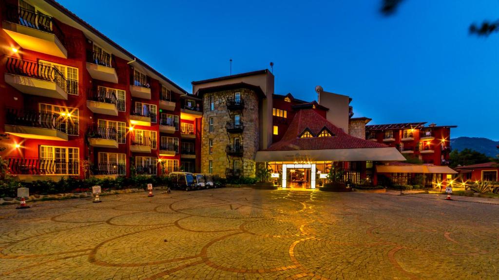 Grand Yazıcı Club Marmaris Palace — Marmaris, Mugla
