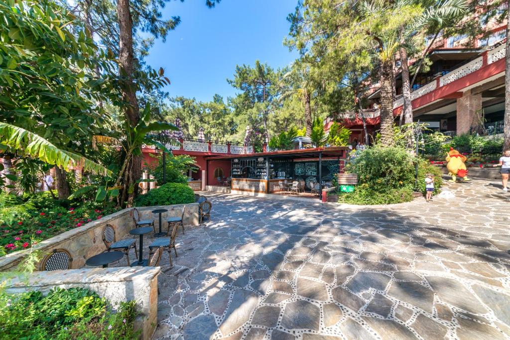 Grand Yazıcı Club Marmaris Palace — Marmaris, Mugla