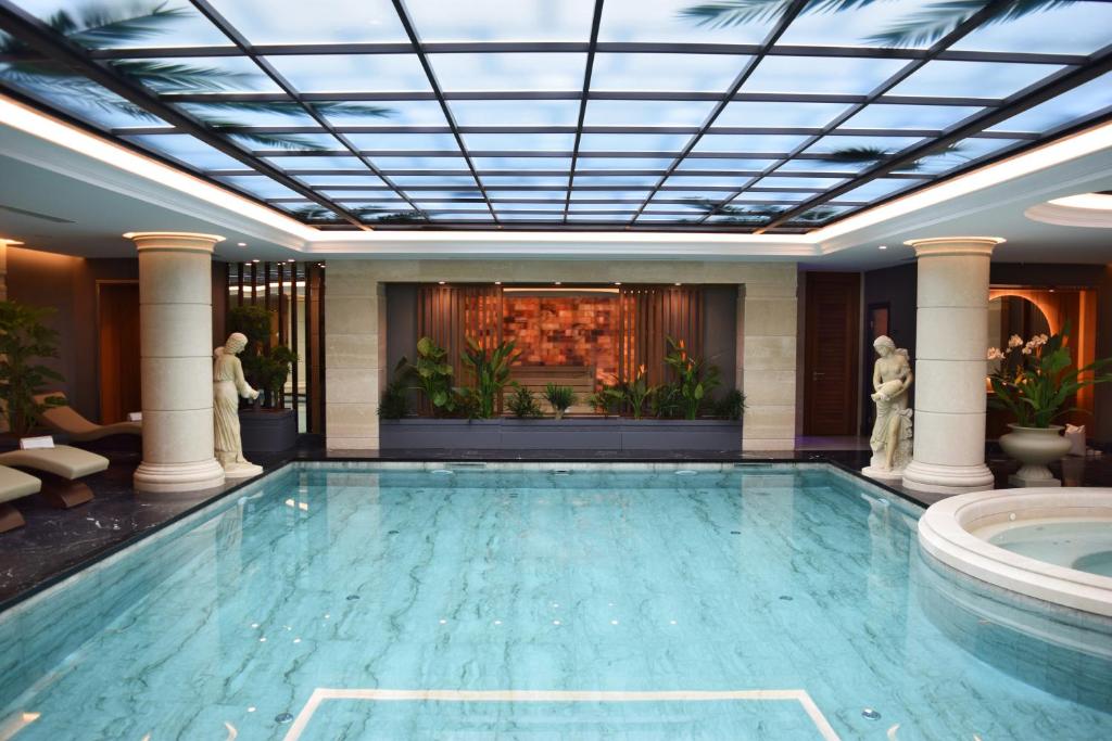 Xheko Imperial Luxury Hotel & SPA photo