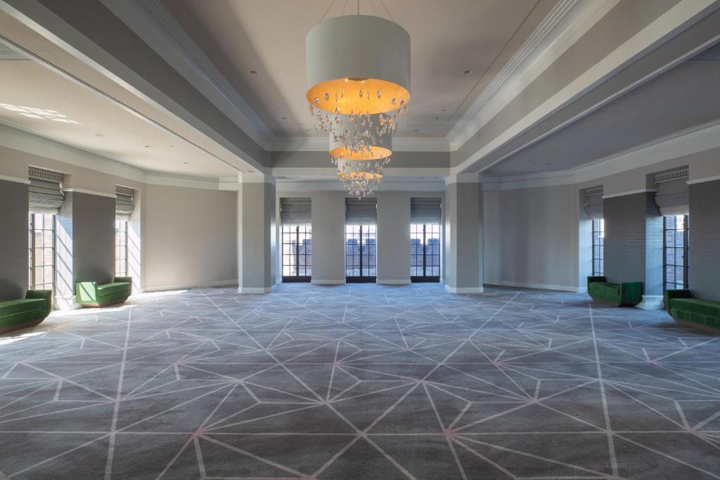 Tárgyalóterem/bálterem