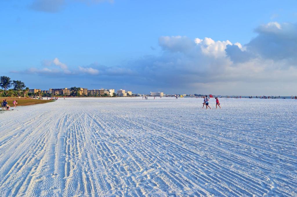 Siesta Key - Miramar 1216 photo