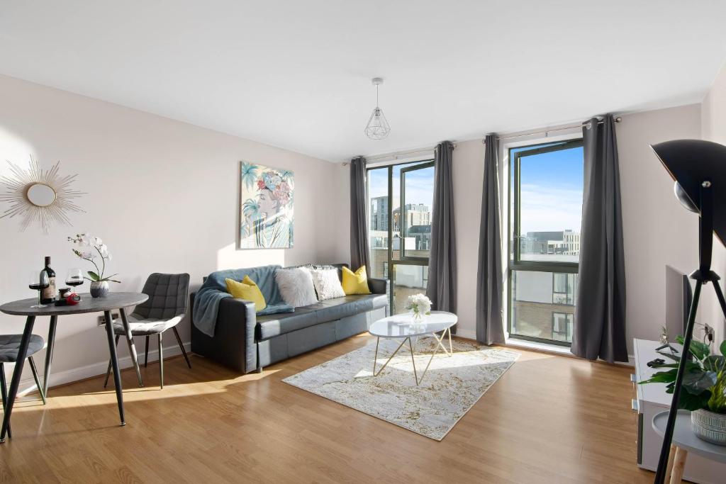 Spacious & Cosy, Netflix, Parking, Colindale Station photo